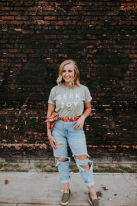 SEEK JOY Short Sleeve Tee