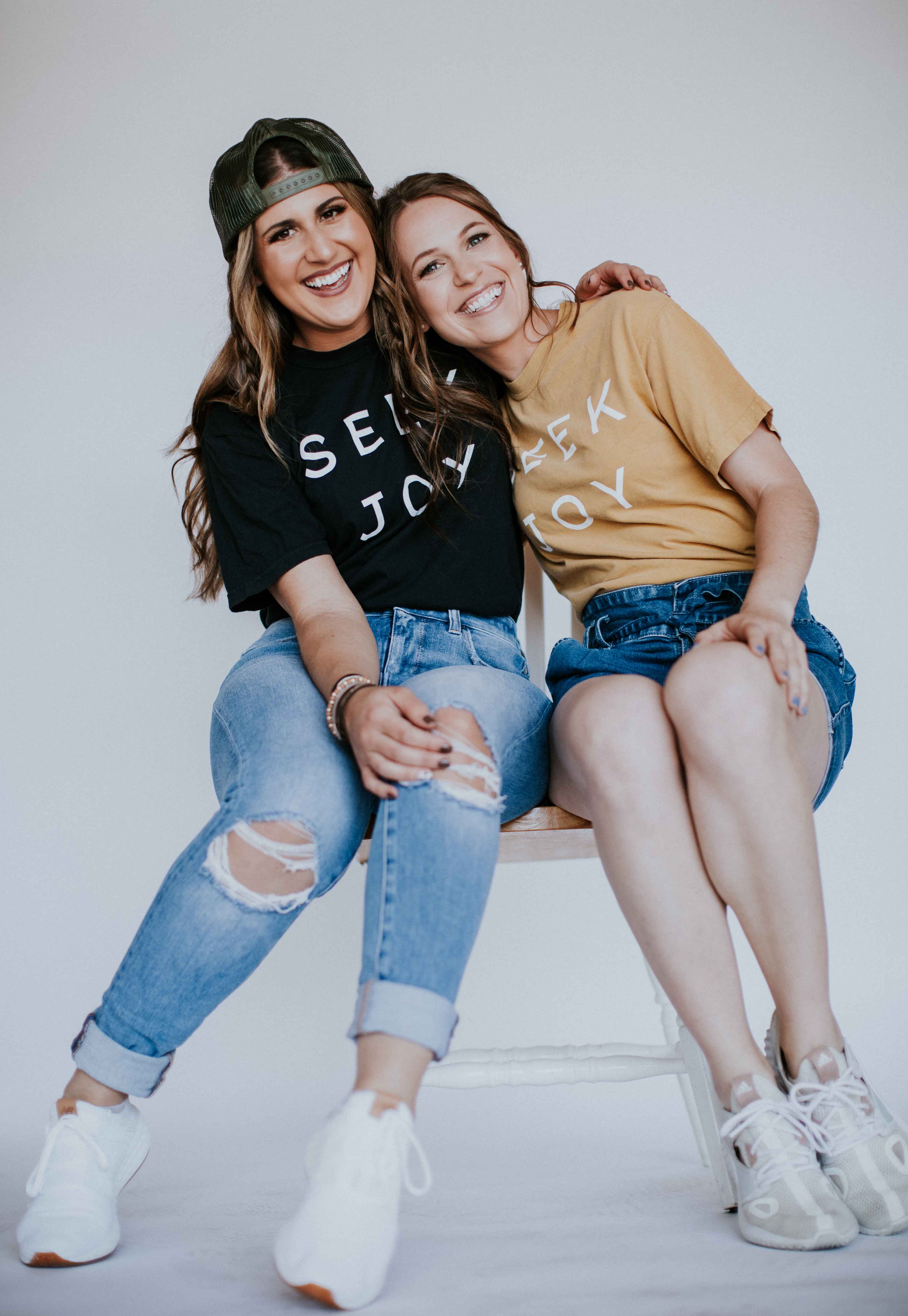 SEEK JOY Short Sleeve Tee